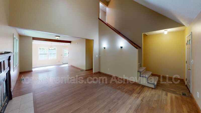 1422 Oleta Rd - Photo 2 of 32