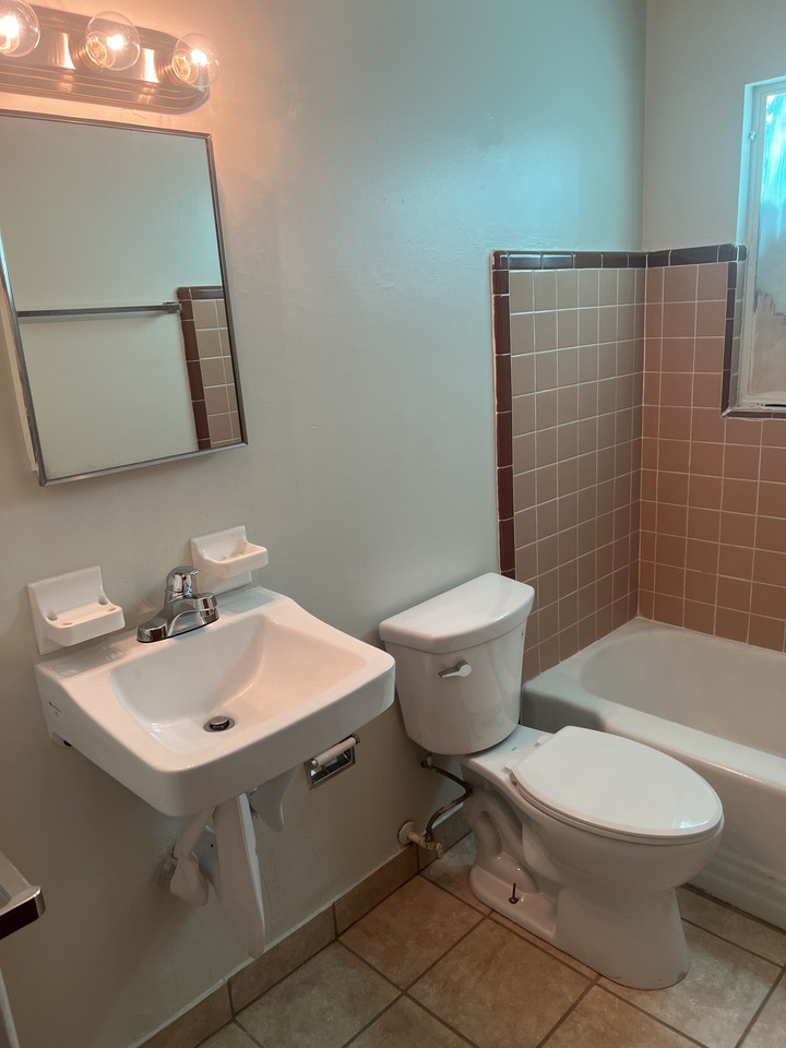 1116 Silver Ave SW - Photo 3 of 21