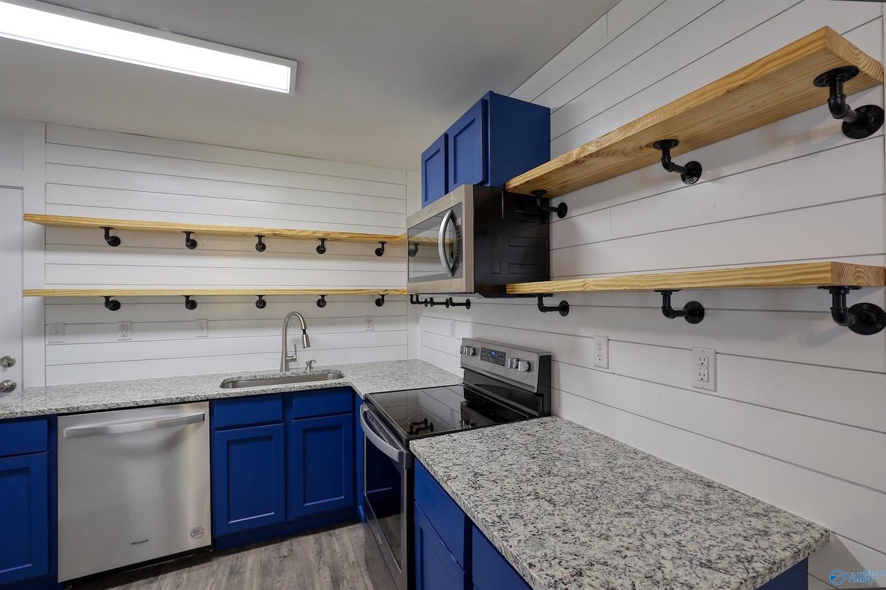 2903 Elmore Rd Sw #A - Photo 2 of 10