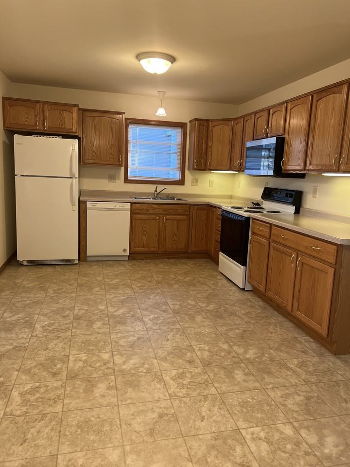 331 Redruth Dr #331REDRUTH - Photo 2 of 22