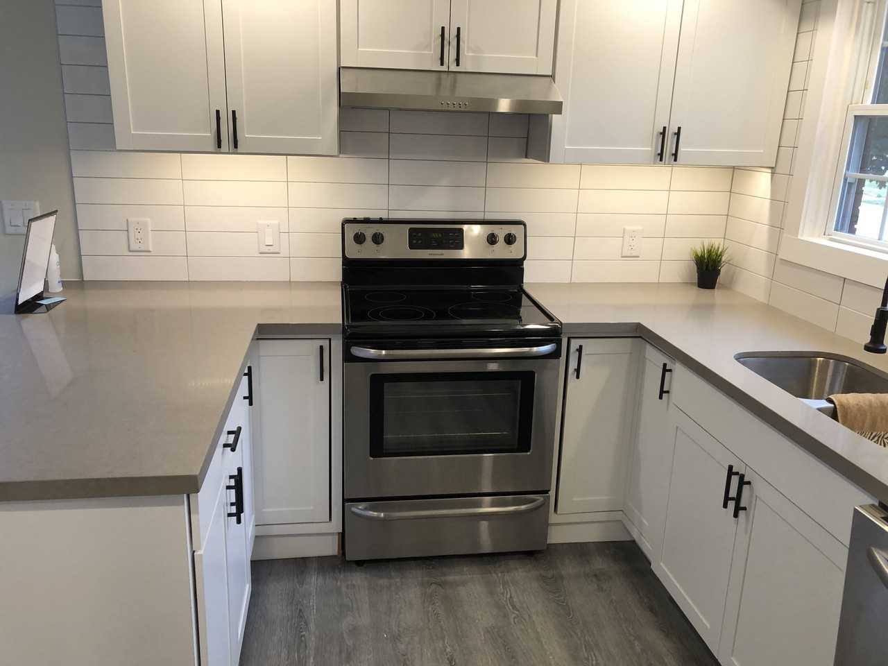 319 Wilson Rd S - Photo 2 of 11