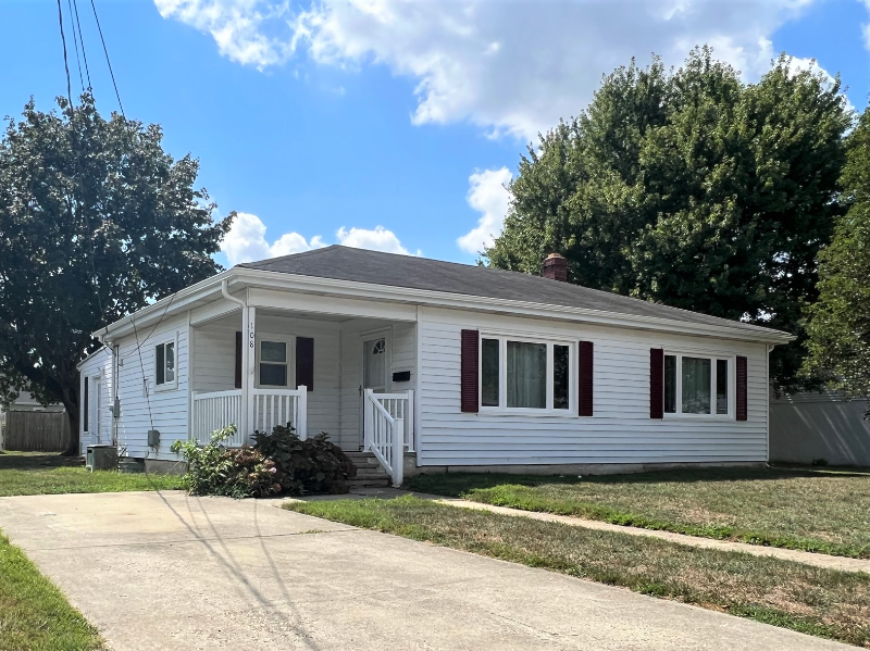 108 E Cochran St - Photo 2 of 18