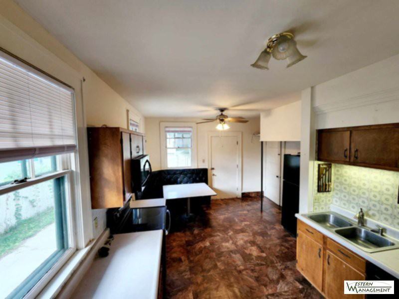 1044 N 25th St - Photo 2 of 8