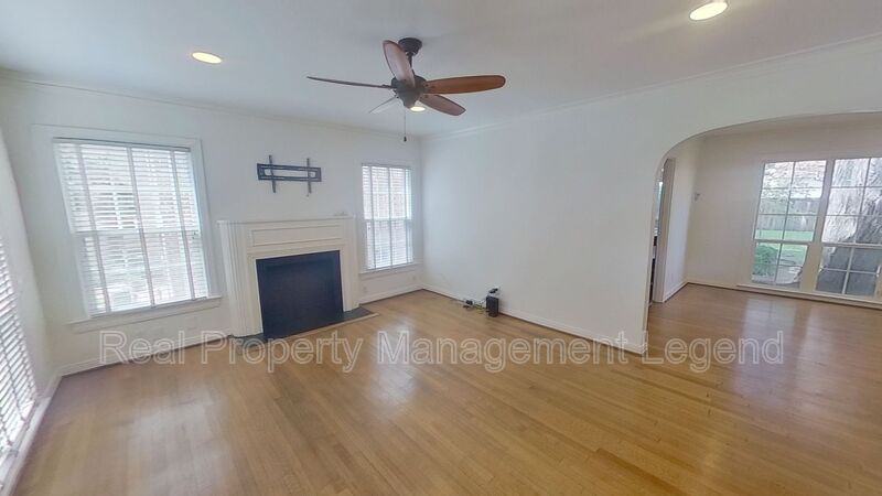 5739 Kenwood Ave - Photo 6 of 25