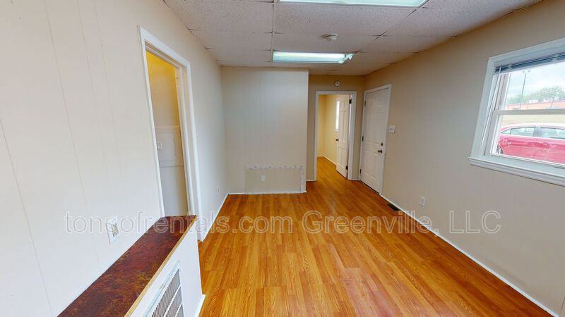 520 W Frederick St Apt C - Photo 4 of 10
