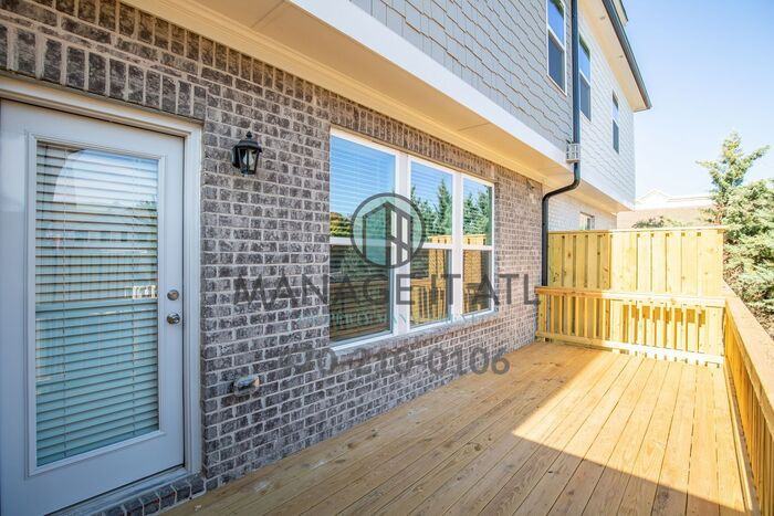 2256 Pale Hawthorn St - Photo 2 of 41