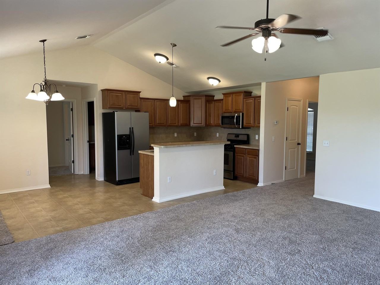 4500 Hunter Blvd #1 - Photo 6 of 22