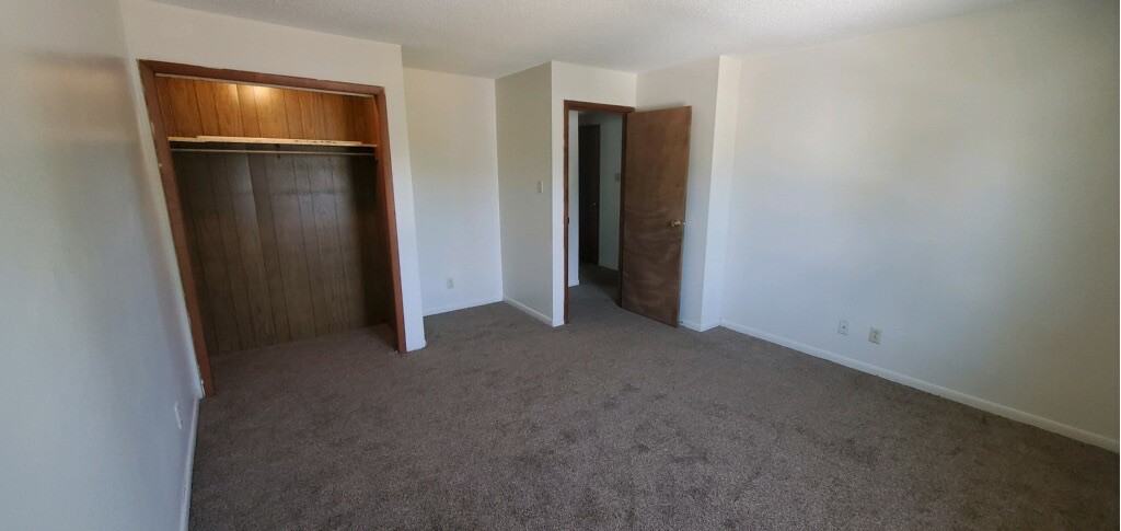 505 S Mechanic St #B - Photo 4 of 10