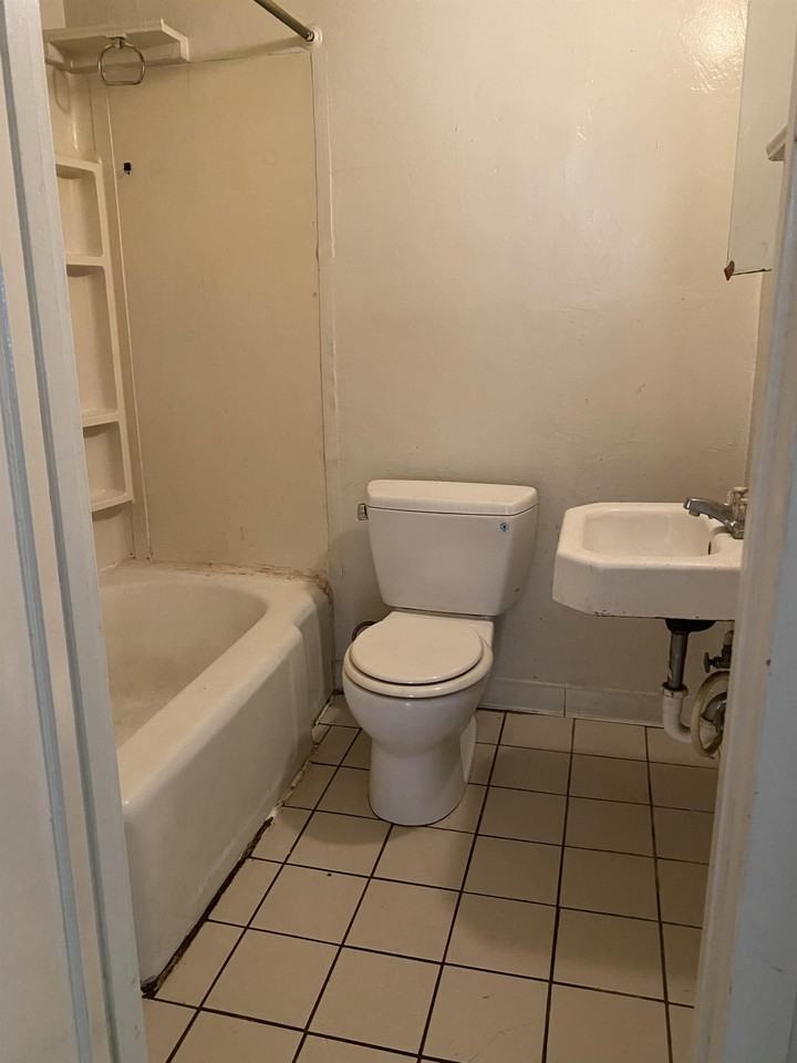 858 York Street #858 - Photo 5 of 5