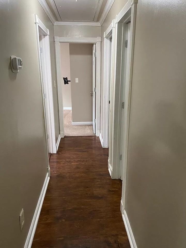 1658 Georgia Ave Sw - Photo 6 of 37