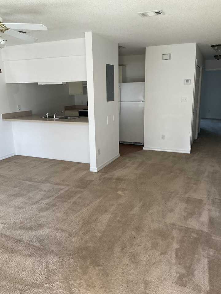 1800 Tsuga Way #G - Photo 3 of 5