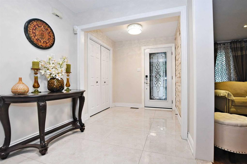 6 Luba Avenue - Photo 3 of 23