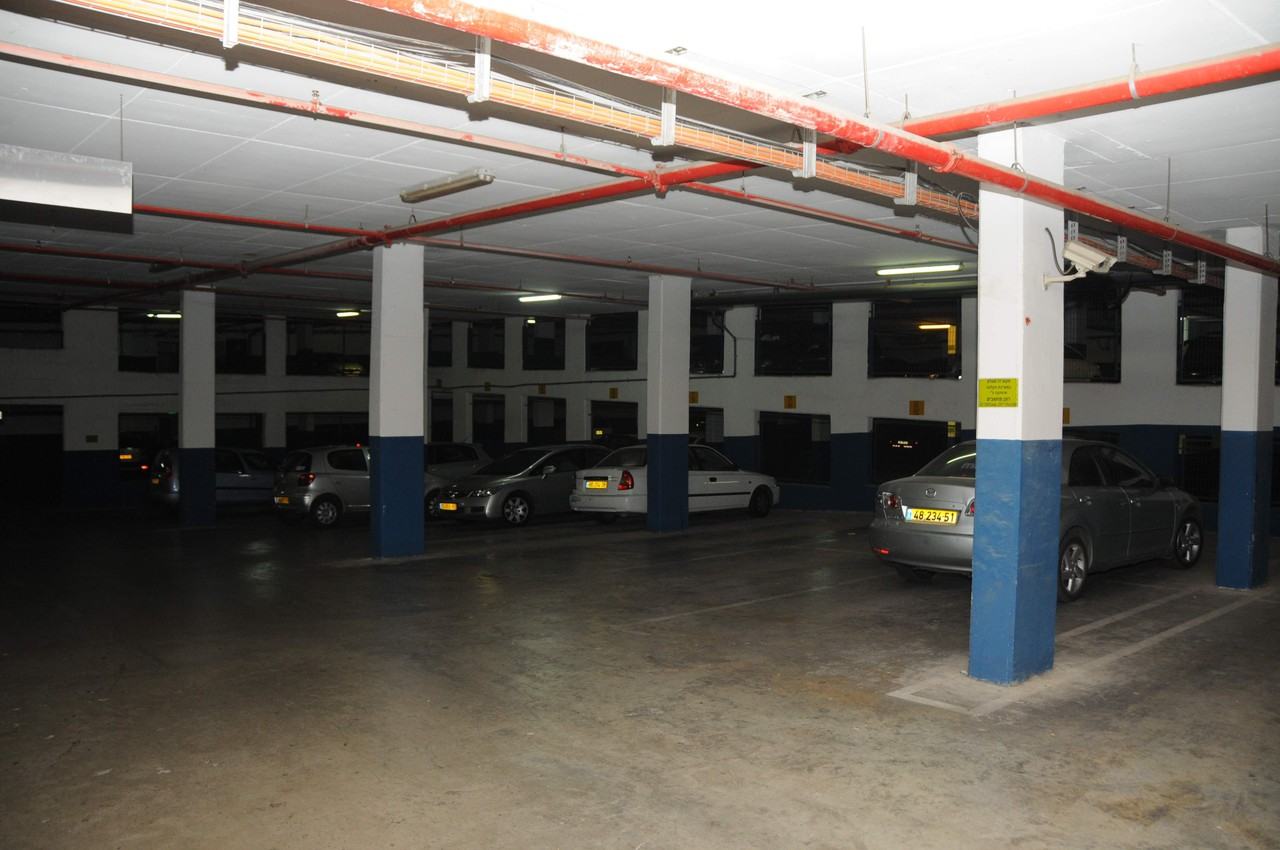 Ontario Building Apartments 586 586 Dry Pine Bay Rd, Copper Cliff, ON