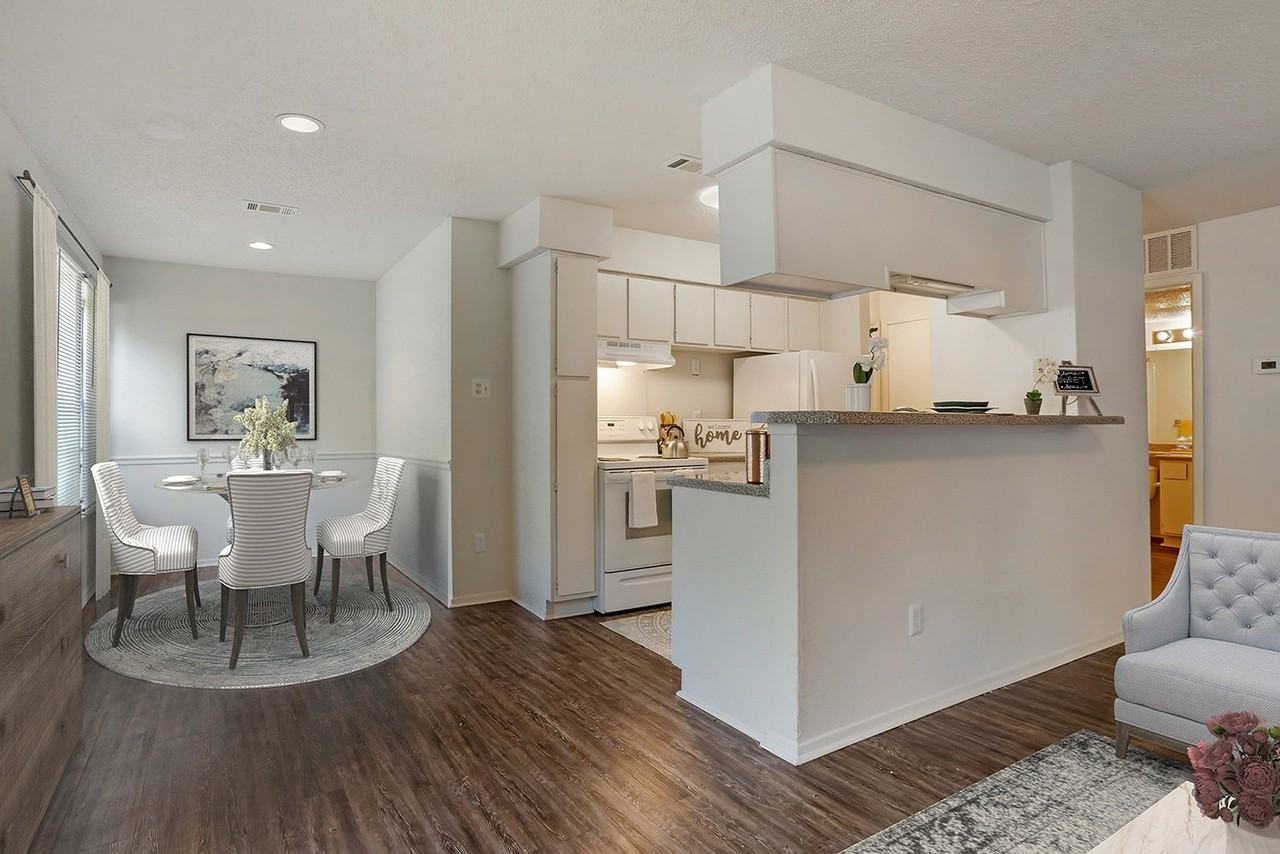 Pear Orchard Apartments - Photo 4 of 32