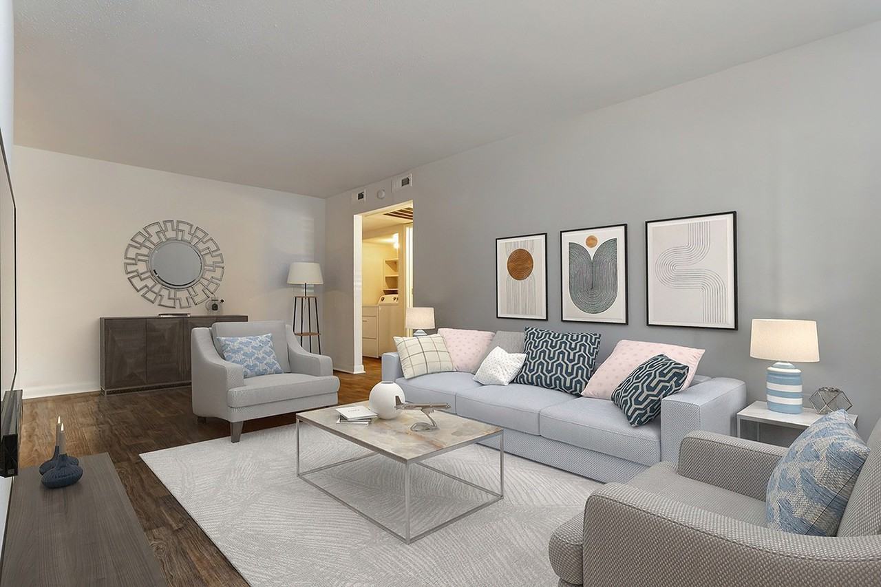 Lakeshore Landing Apartments - Photo 5 of 32