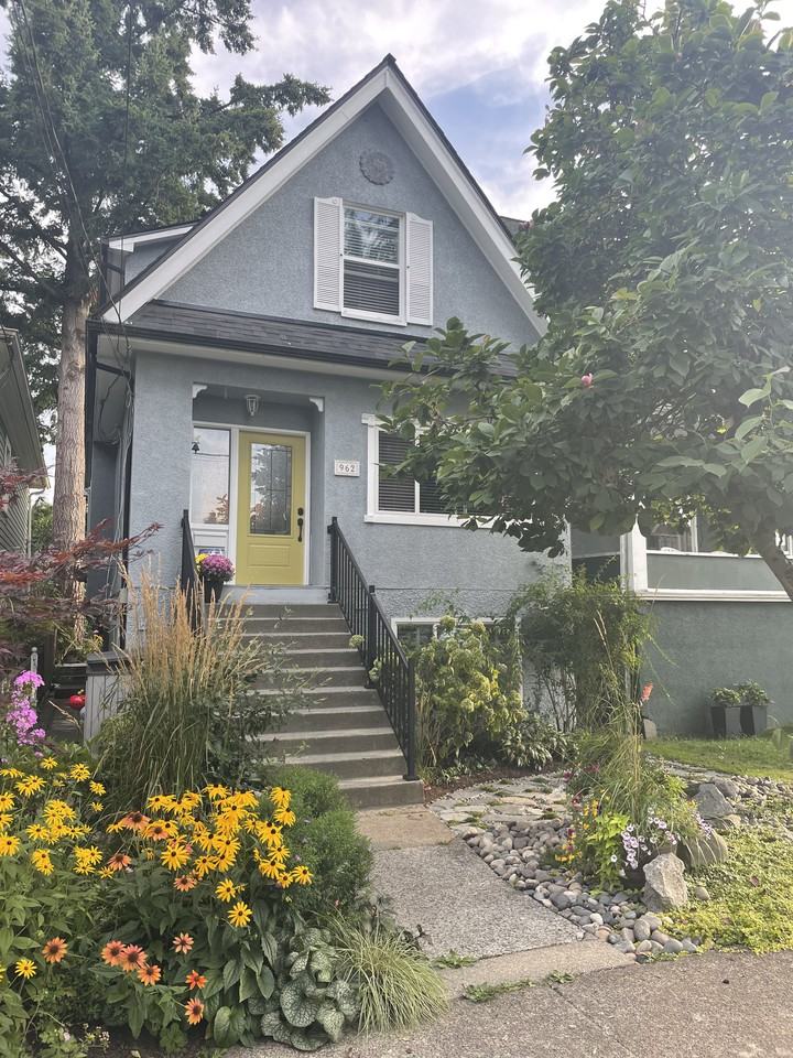 962 East 29th Avenue, Vancouver, BC V5V 2S4 3 Bedroom Apartment for