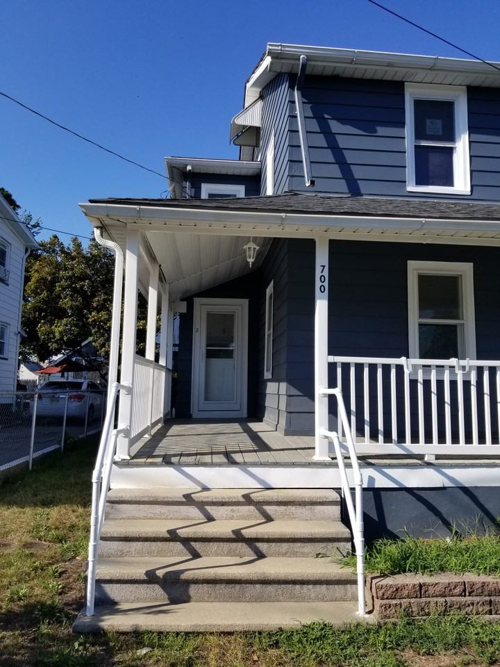 700 W Summer Rd #A - Photo 3 of 18