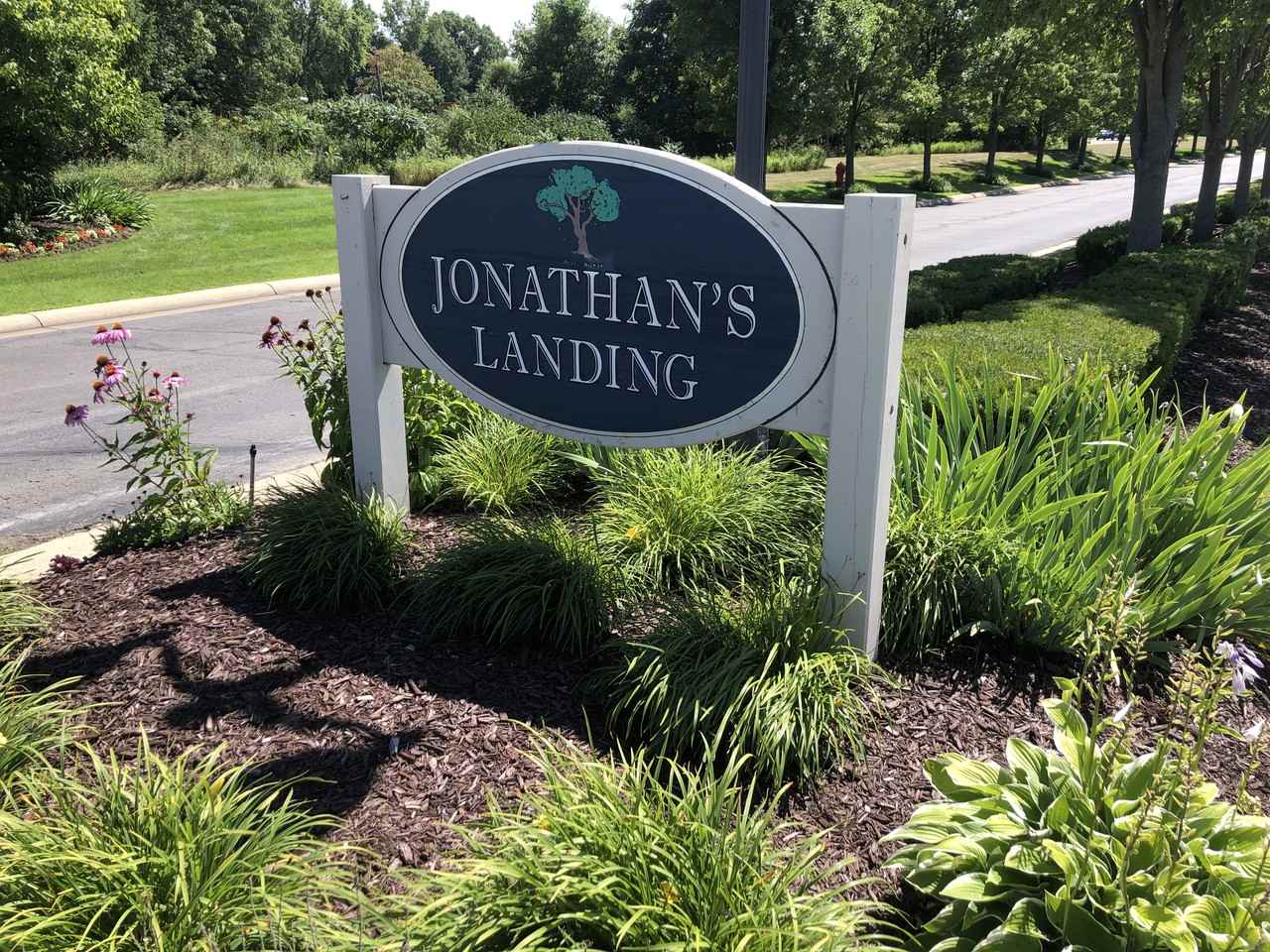 3382 Kneeland Cir - Photo 3 of 4