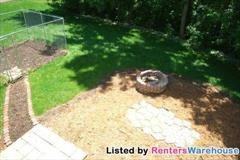 1000 Woodlawn Ct - Photo 3 of 10