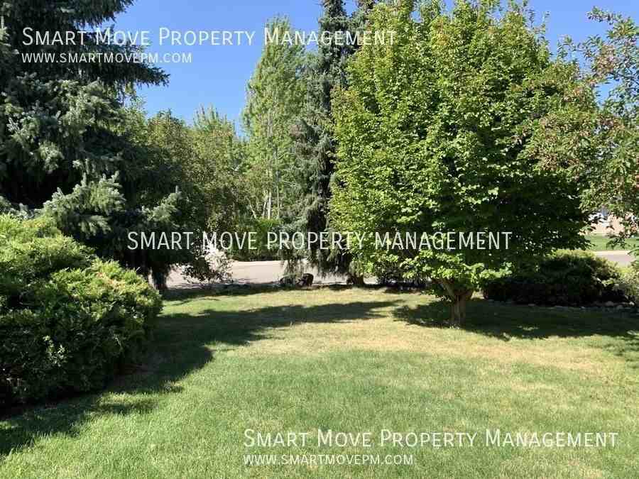 2321 E Mugo St - Photo 3 of 27