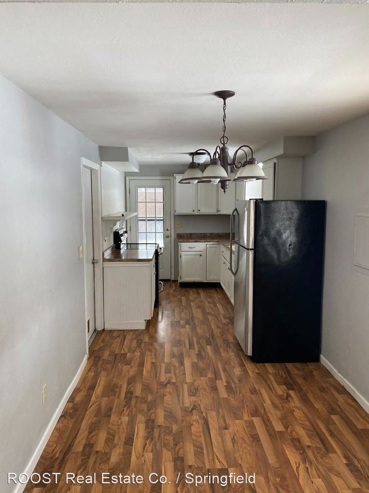 8365 Indian Mound Dr - Photo 3 of 10