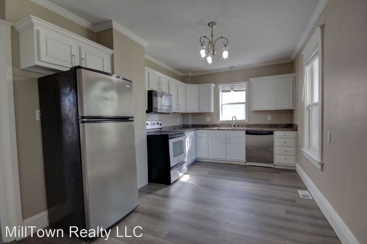 540 20th Ave - Photo 2 of 28