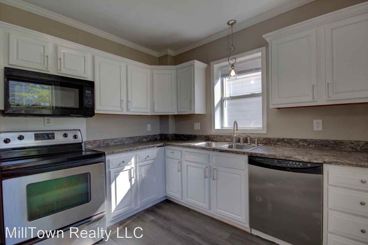 540 20th Ave - Photo 3 of 28