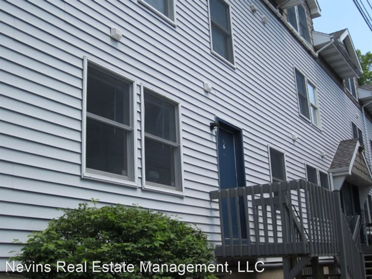 Cedar Lofts Apartments - Photo 2 of 3