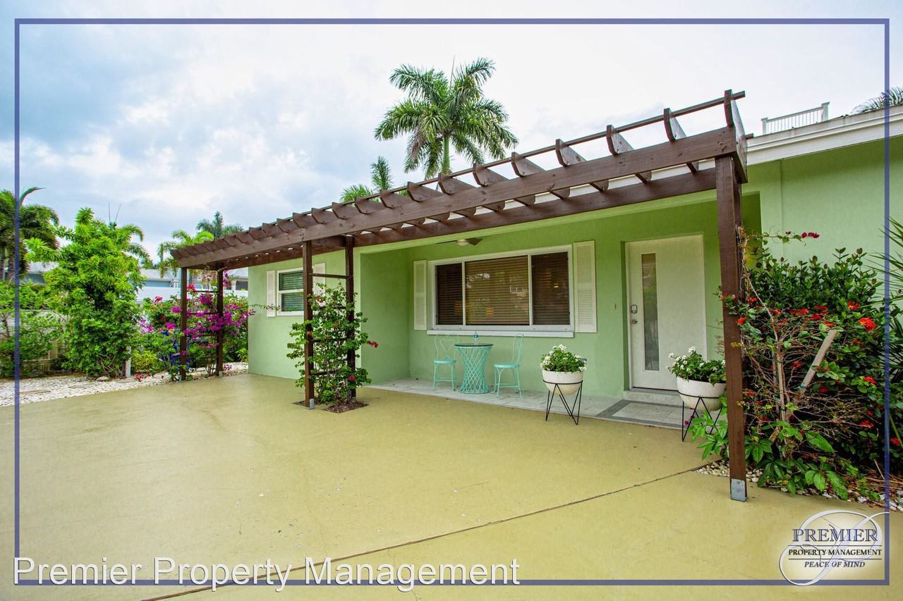 1155 6th St S - Photo 2 of 42