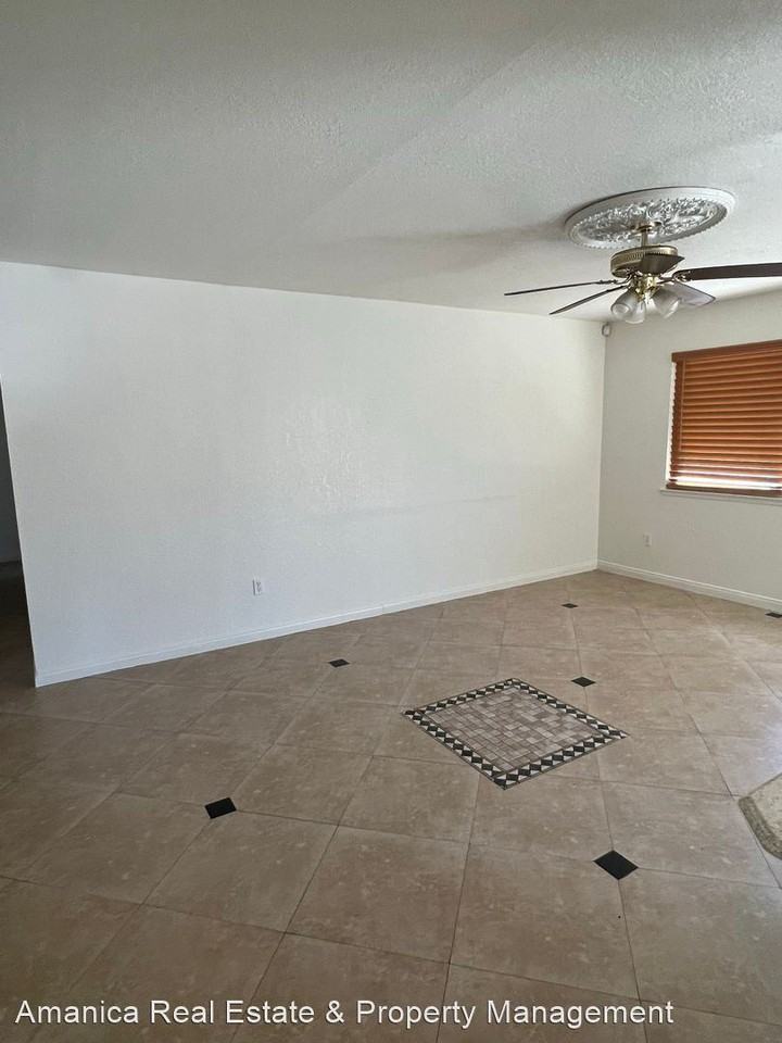 1626 Kirby Ct - Photo 2 of 11