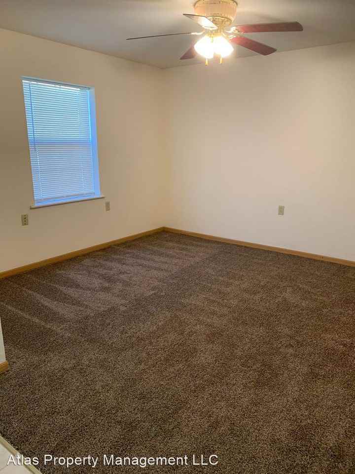 400 W. 31st St, - Photo 3 of 10