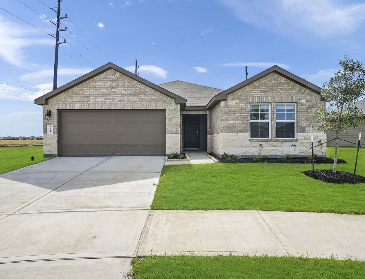 29226 Panamera Pl - Photo 2 of 32