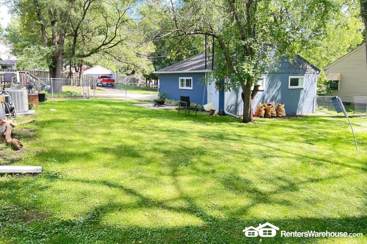 10201 Minnetonka Blvd - Photo 2 of 12