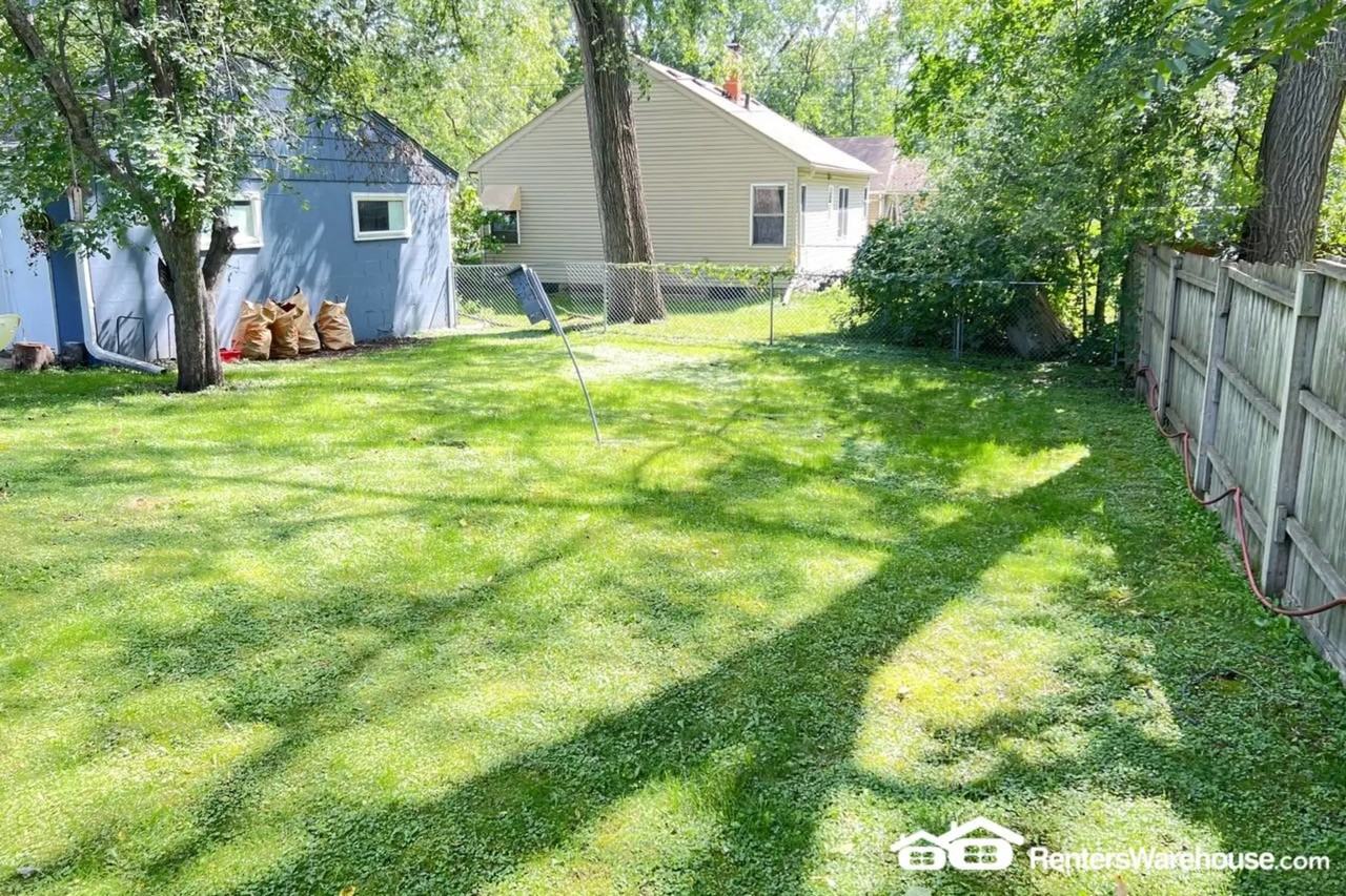 10201 Minnetonka Blvd - Photo 3 of 12