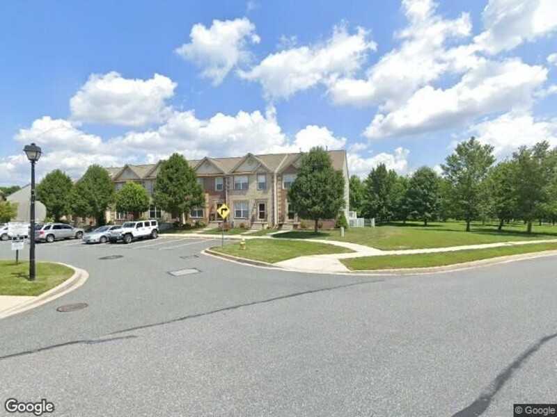 402 Callander Way - Photo 2 of 32