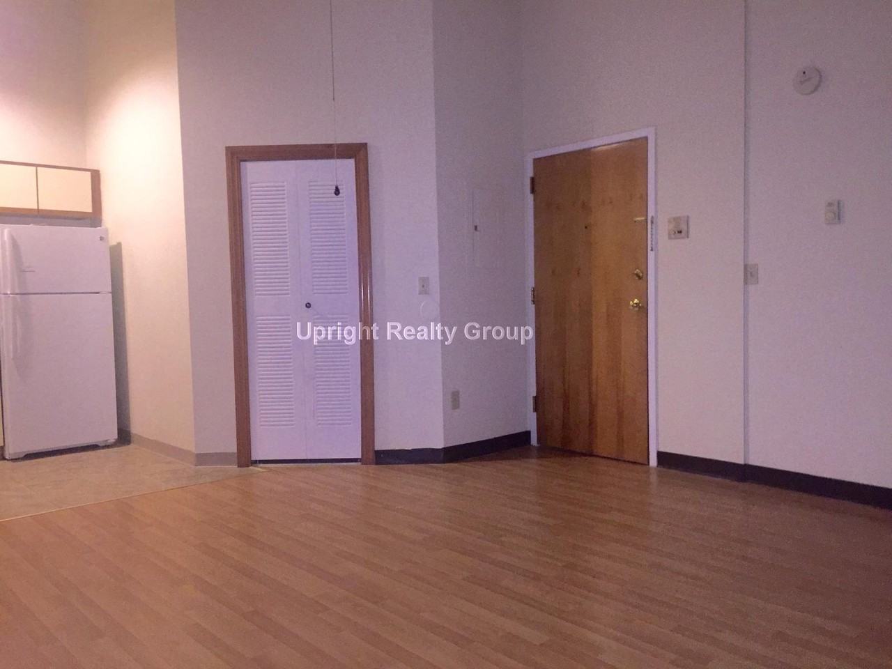 Willow St #305 - Photo 4 of 8