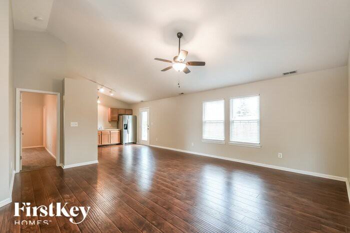 3031 Stilton Dr - Photo 3 of 15