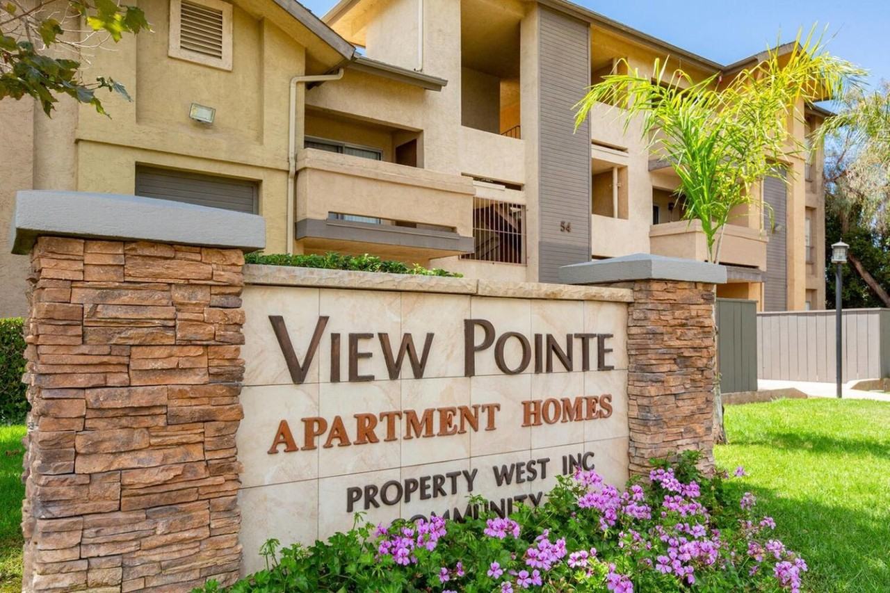 Elan View Pointe - Photo 2 of 29