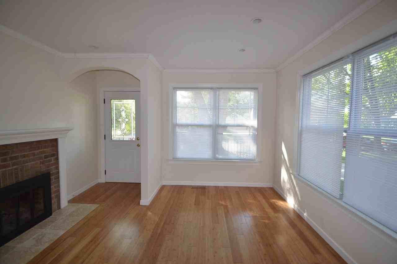 6833 Morgan Ave S - Photo 2 of 11