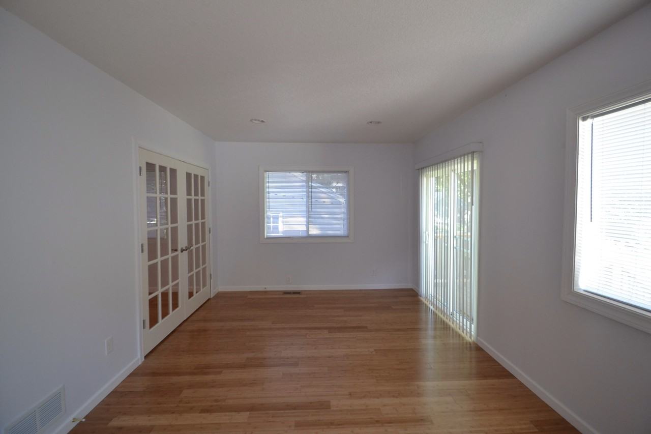 6833 Morgan Ave S - Photo 3 of 11