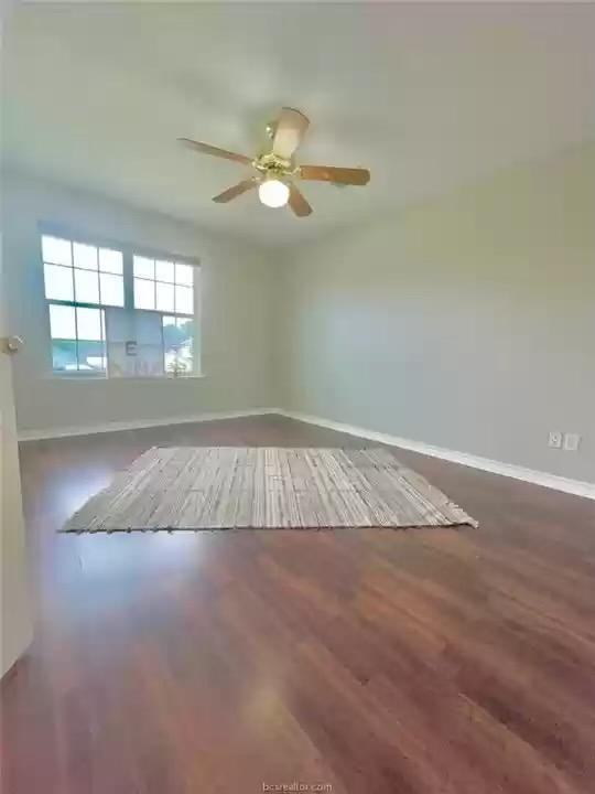 1307 Portsmourth Court - Photo 6 of 12