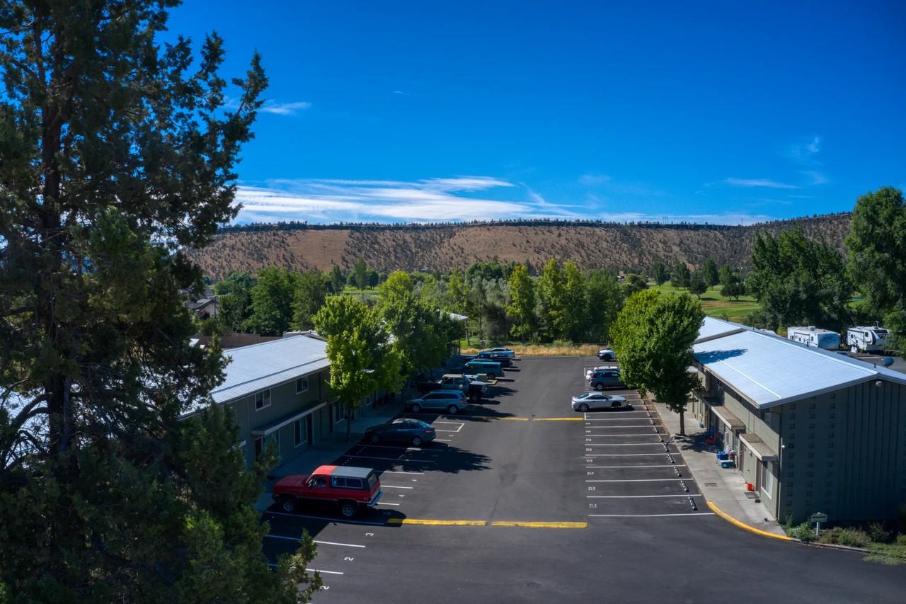 Rio Vista Townhomes Apartments 940 Nw 2nd St, Prineville, OR 97754