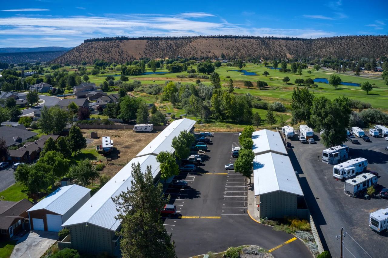 Rio Vista Townhomes Apartments 940 Nw 2nd St, Prineville, OR 97754