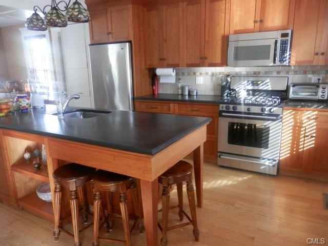 16 Smith St - Photo 3 of 16