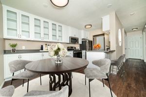 featured image of 2912 S Louise Ave
