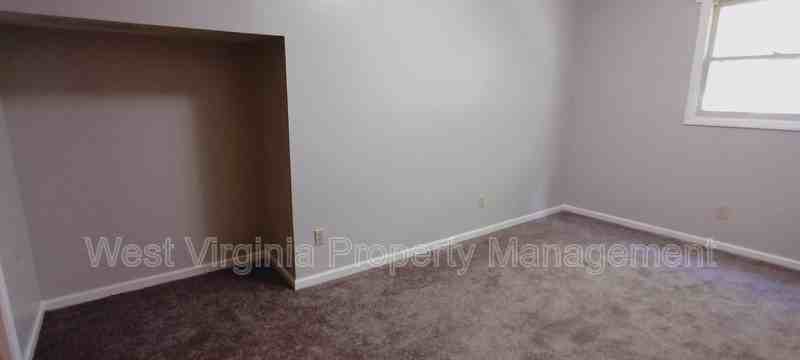 184 Wyndale Dr #22 - Photo 7 of 9