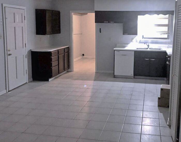 3006 Castleman St - Photo 2 of 10