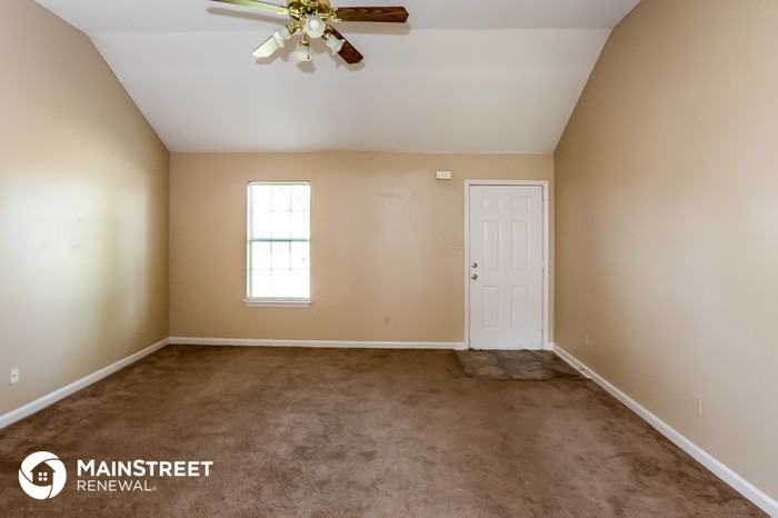 6719 Ross Manor Dr - Photo 3 of 16