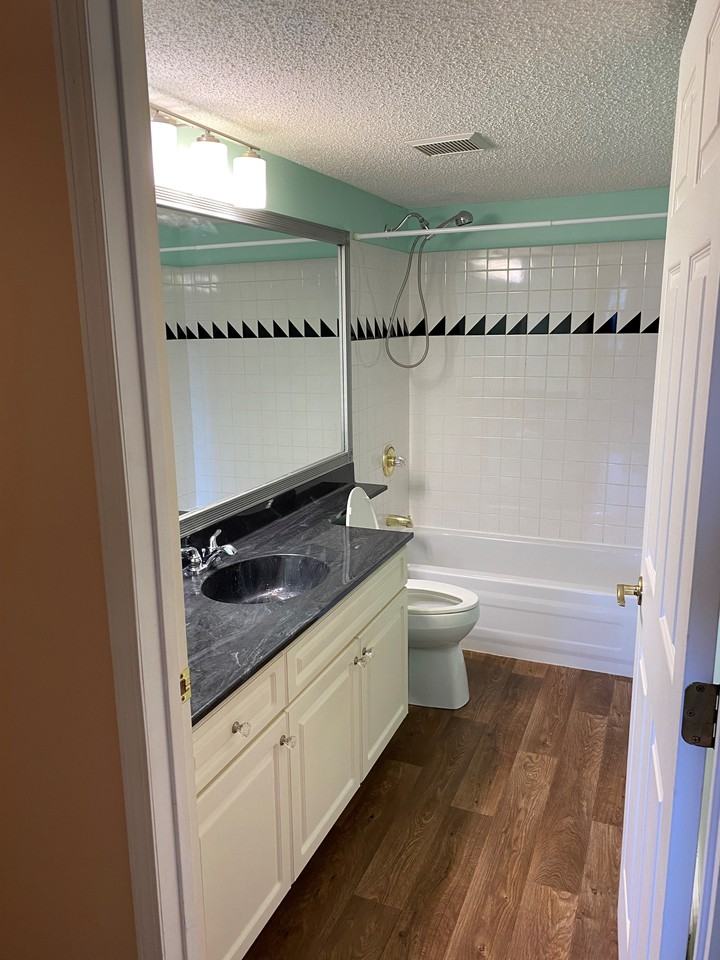 Victoria Promenade (2 Bedroom 2 Bathroom) SF51 Apartments 11716 100