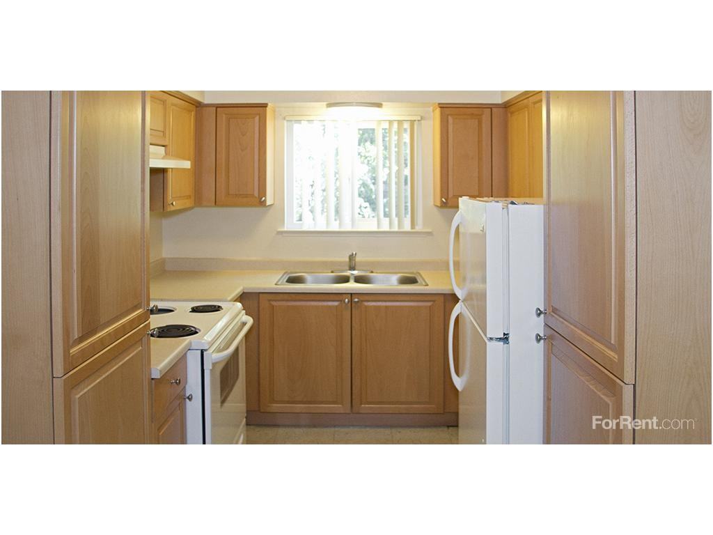 Mono Hilltop Manor SENIOR Apartments - Photo 2 of 12